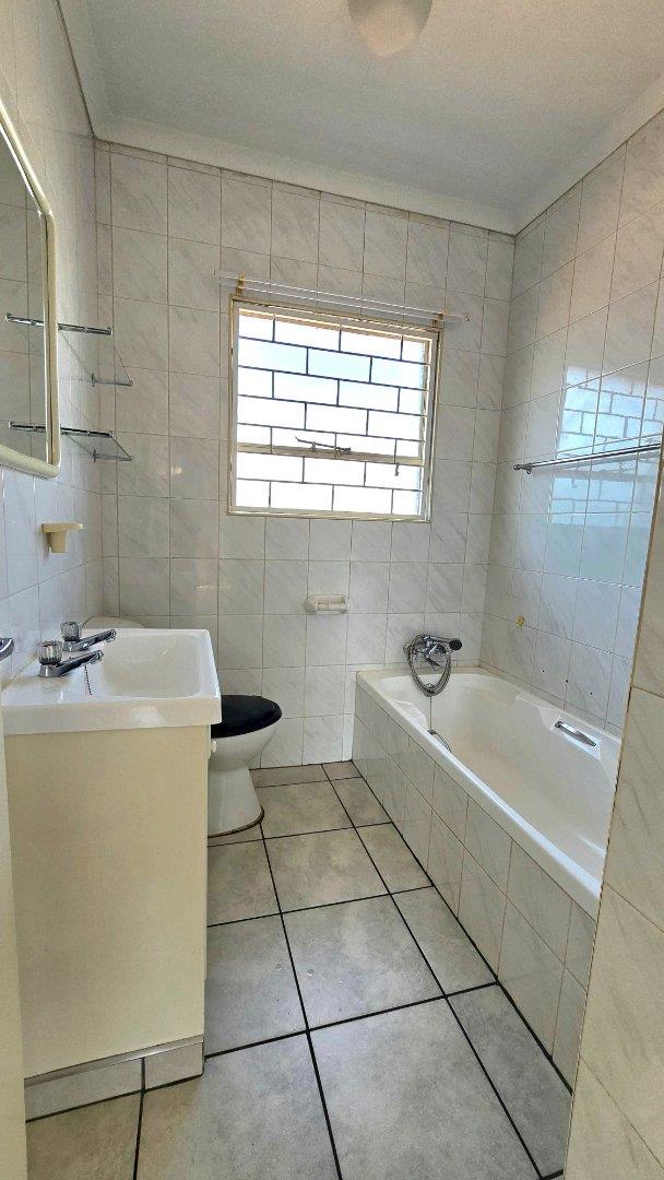 2 Bedroom Property for Sale in New Redruth Gauteng