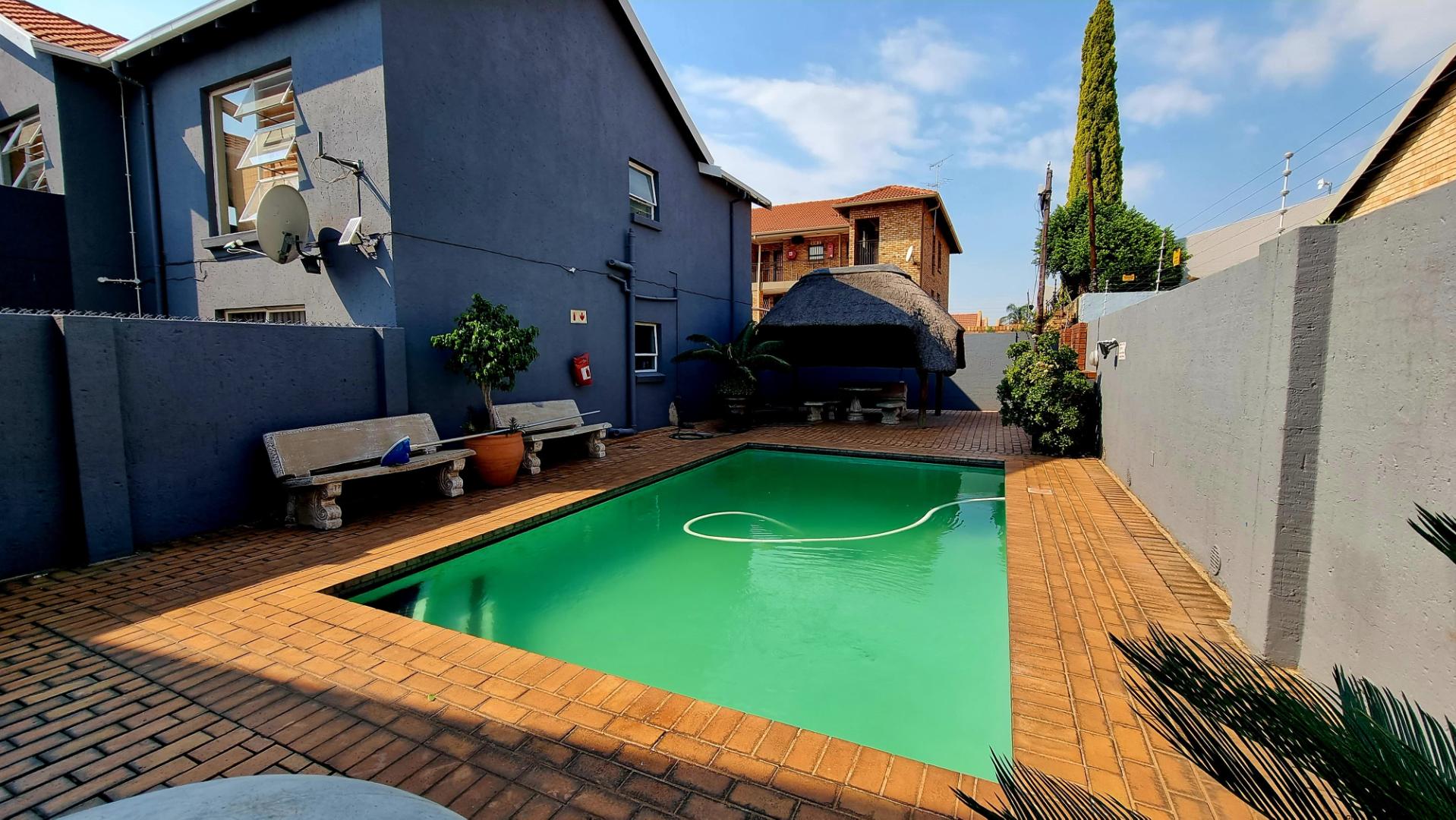 2 Bedroom Property for Sale in New Redruth Gauteng