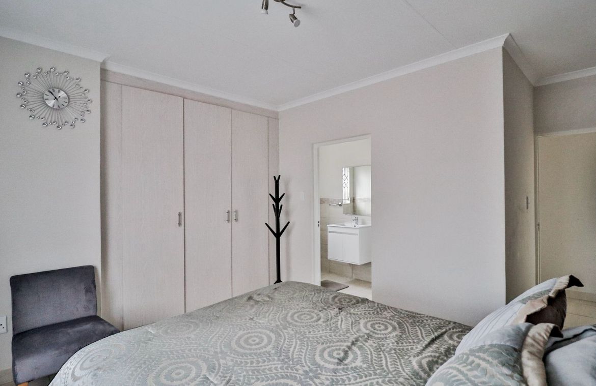 3 Bedroom Property for Sale in Roseacres Gauteng