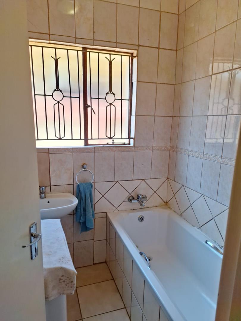 3 Bedroom Property for Sale in Chief A. Luthuli Park Gauteng