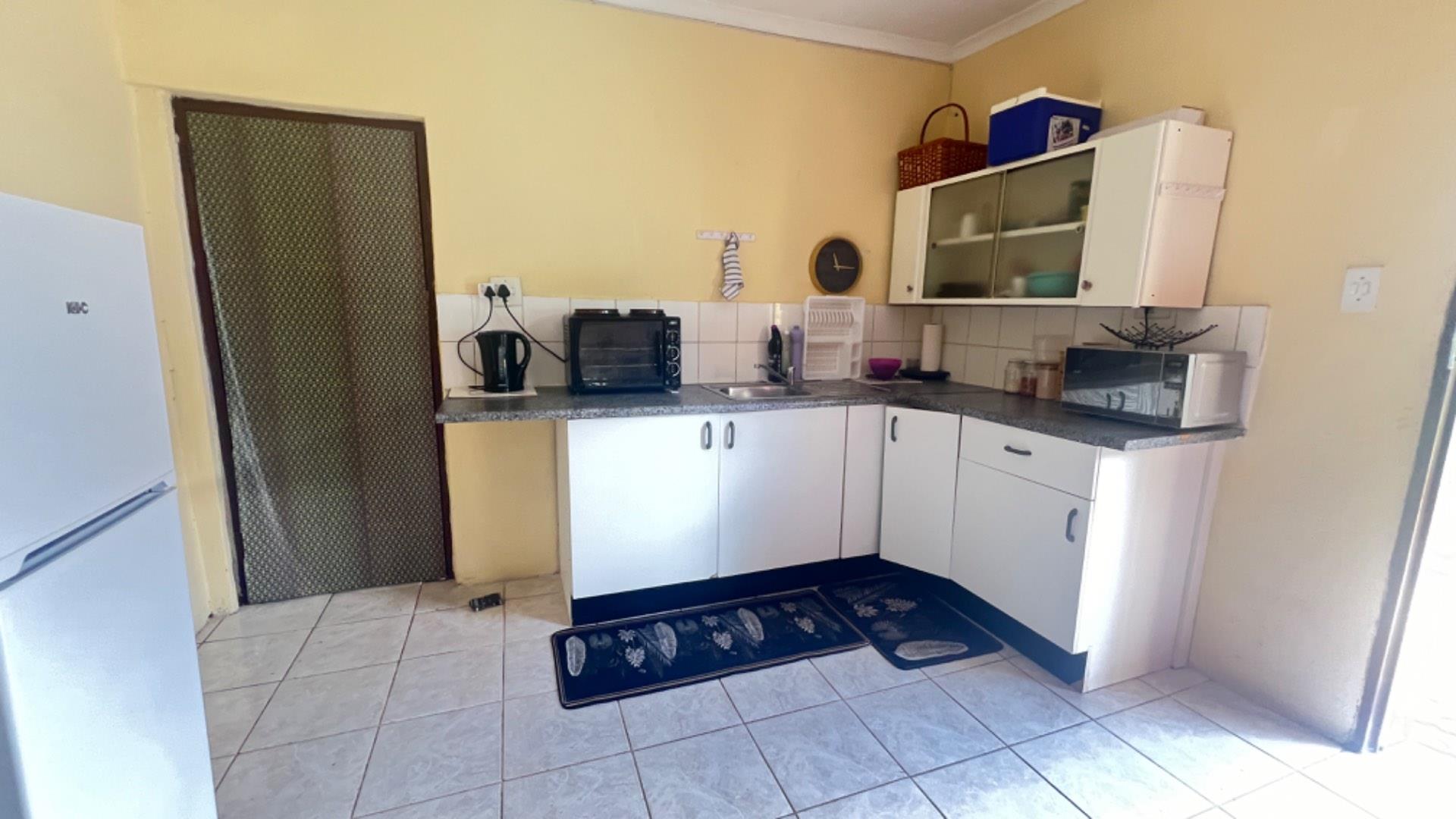 3 Bedroom Property for Sale in Crown Gardens Gauteng