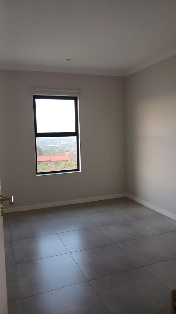 To Let 4 Bedroom Property for Rent in Amorosa Gauteng