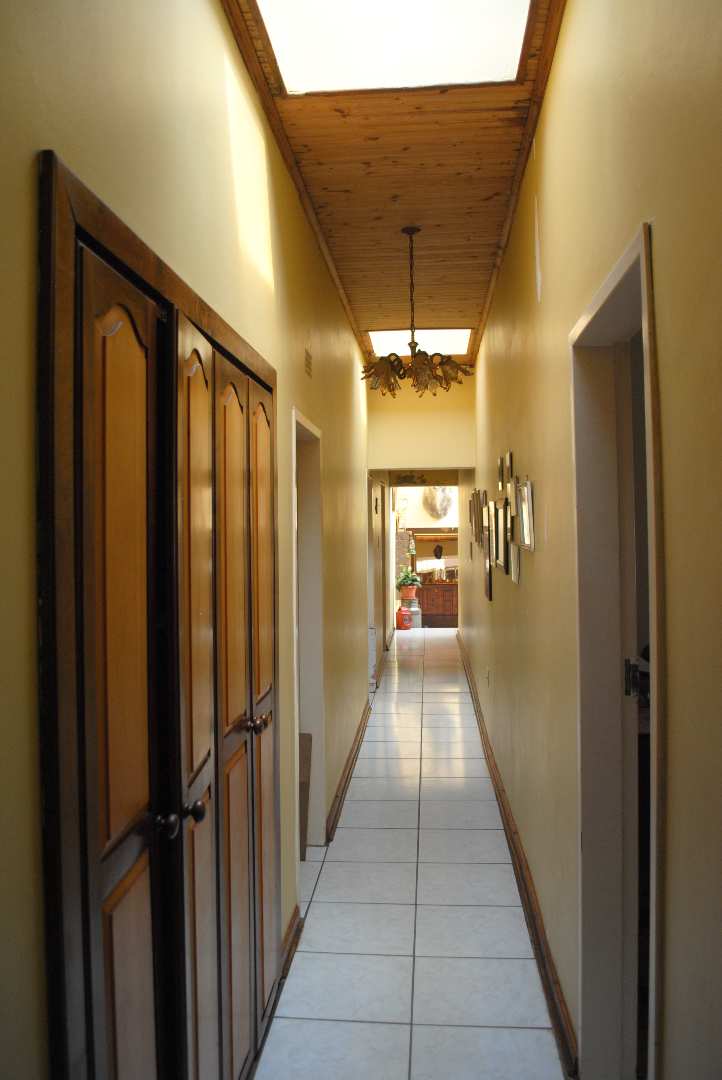 5 Bedroom Property for Sale in Rietfontein A H Gauteng