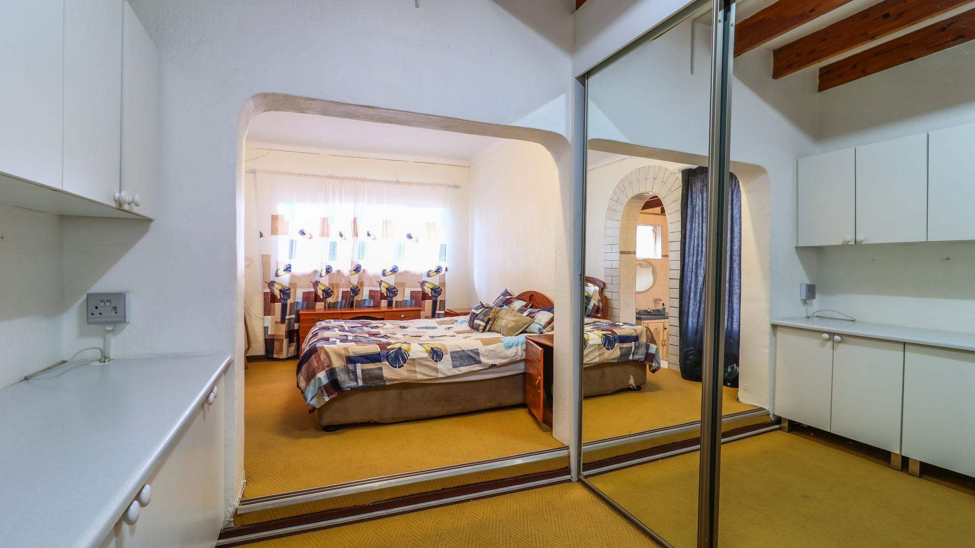 4 Bedroom Property for Sale in Kenmare Gauteng