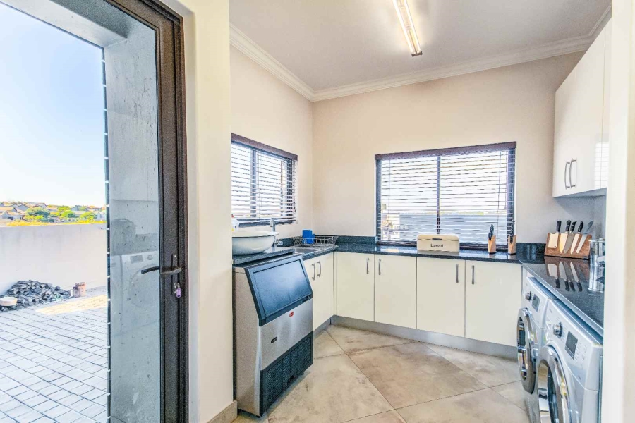 4 Bedroom Property for Sale in Midstream Hill Gauteng