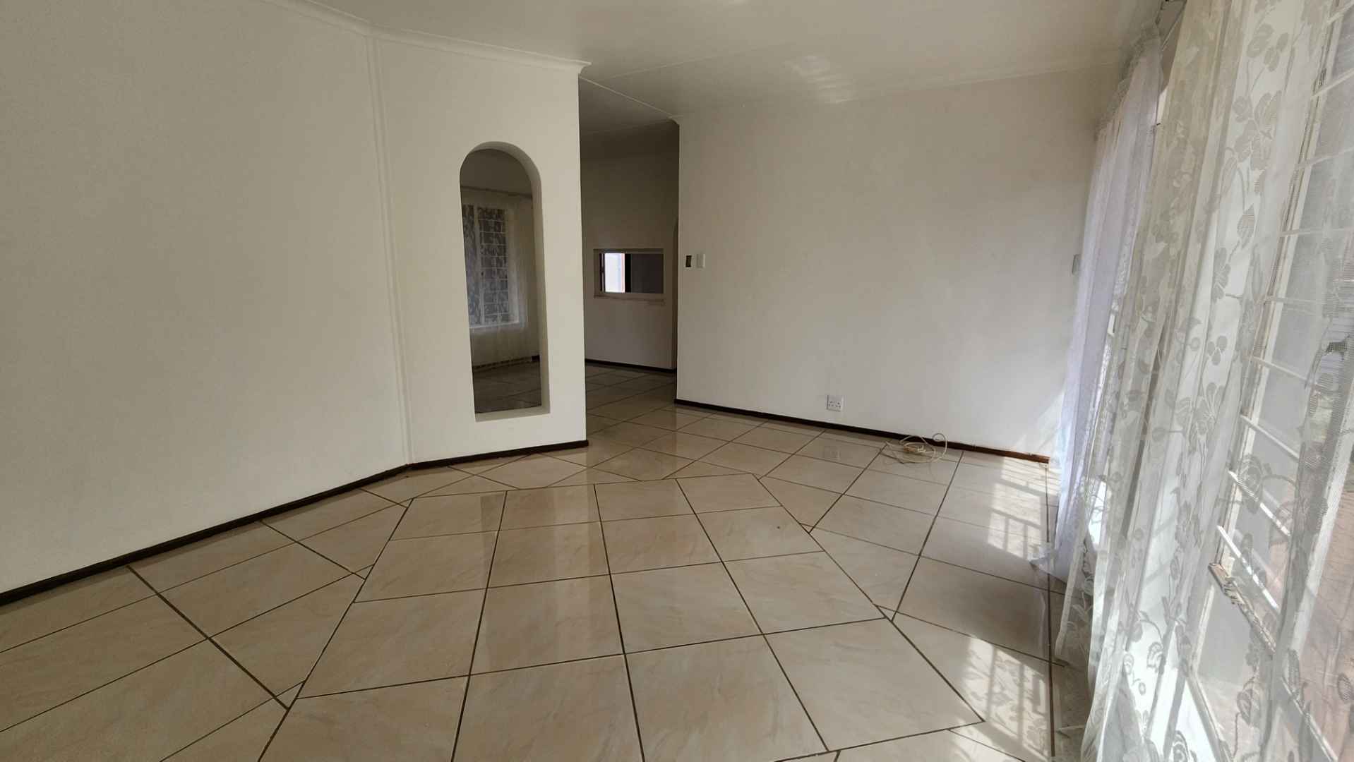 2 Bedroom Property for Sale in Chantelle Gauteng