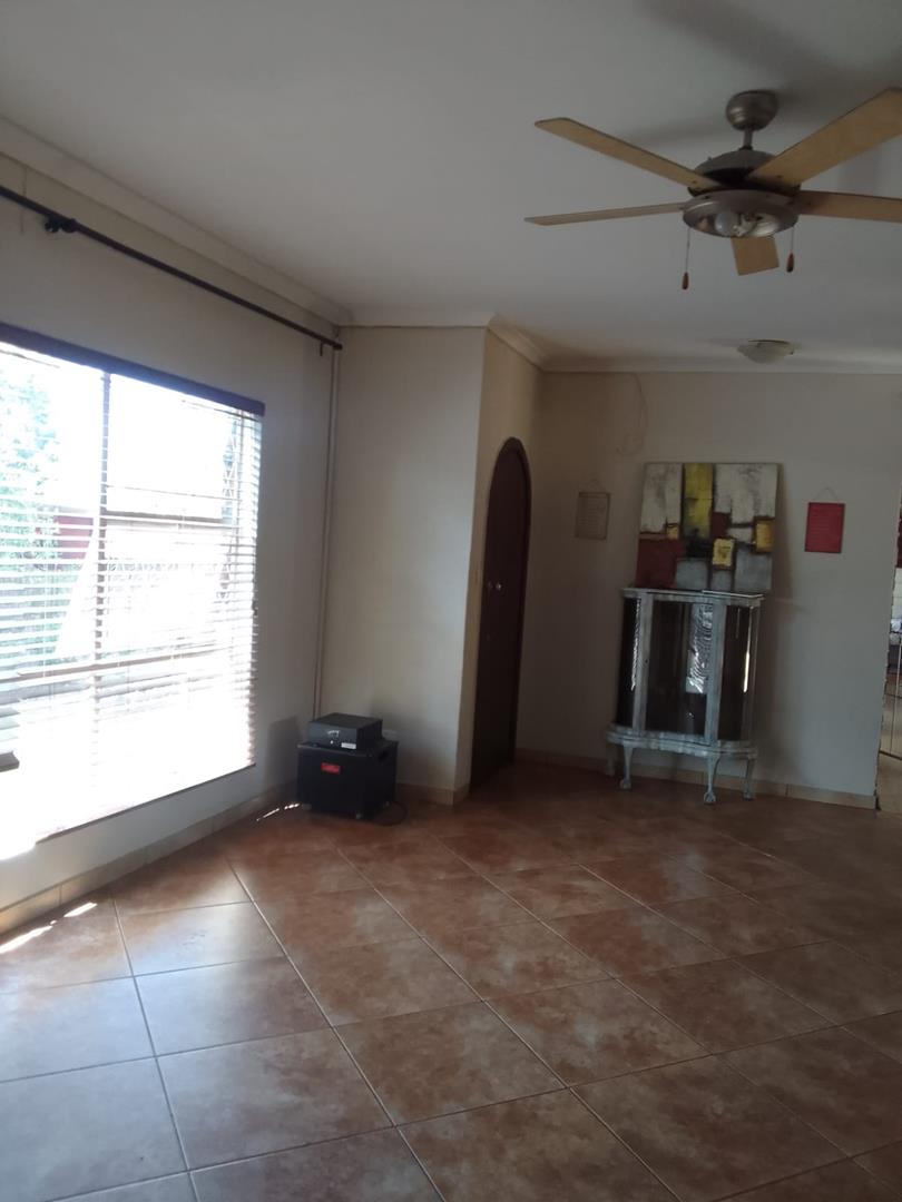 3 Bedroom Property for Sale in Edleen Gauteng