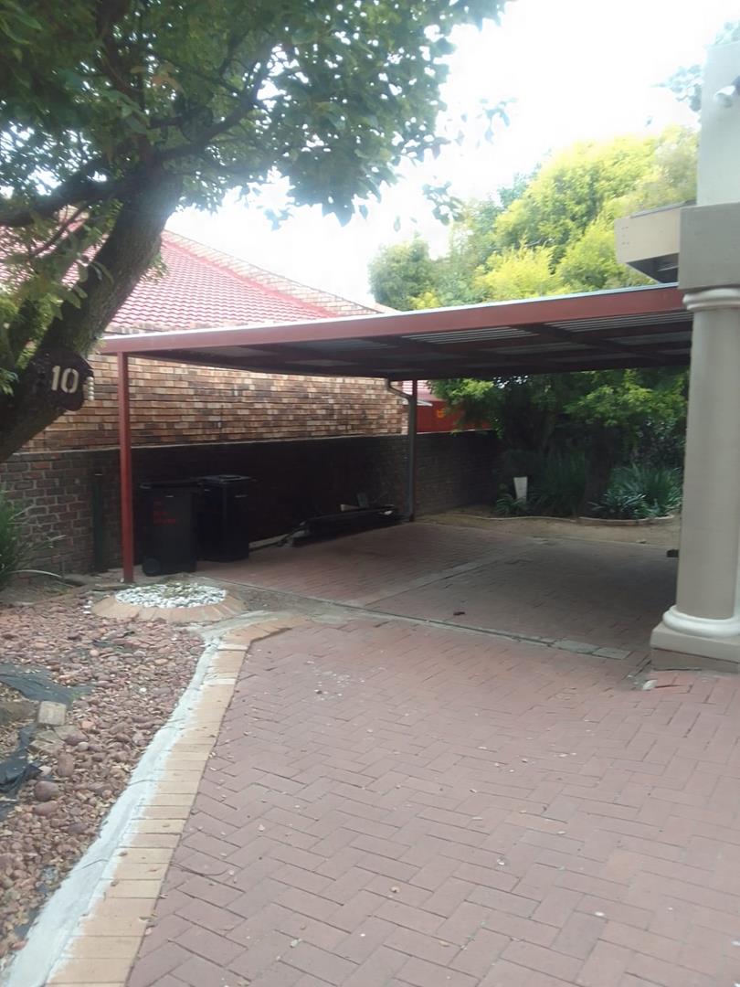 3 Bedroom Property for Sale in Edleen Gauteng