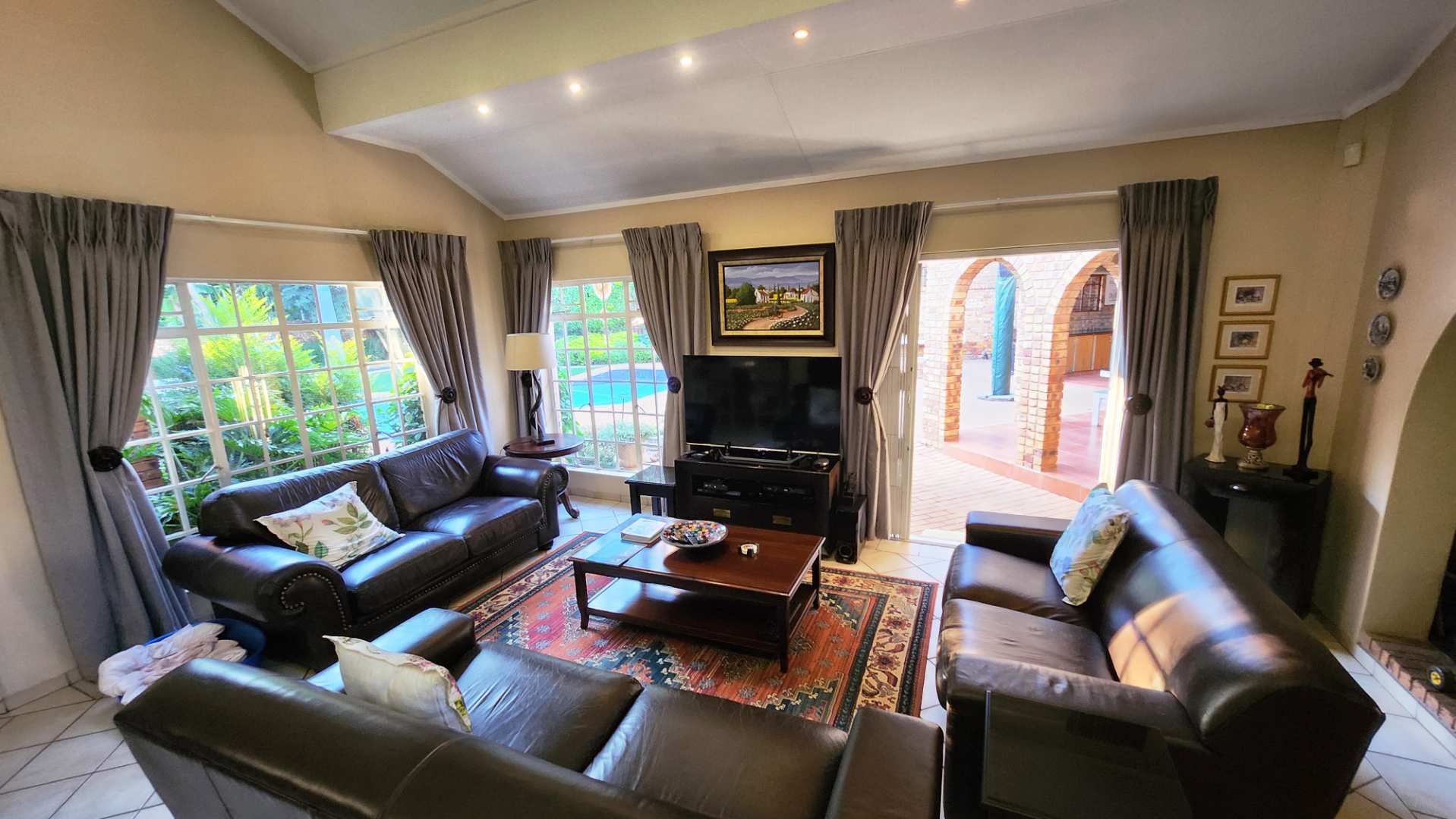 4 Bedroom Property for Sale in Eldoraigne Gauteng