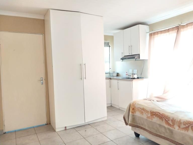 9 Bedroom Property for Sale in Cosmo City Gauteng