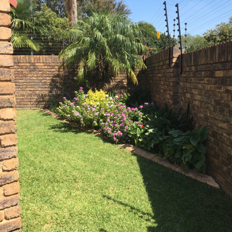 3 Bedroom Property for Sale in Wierdapark Gauteng