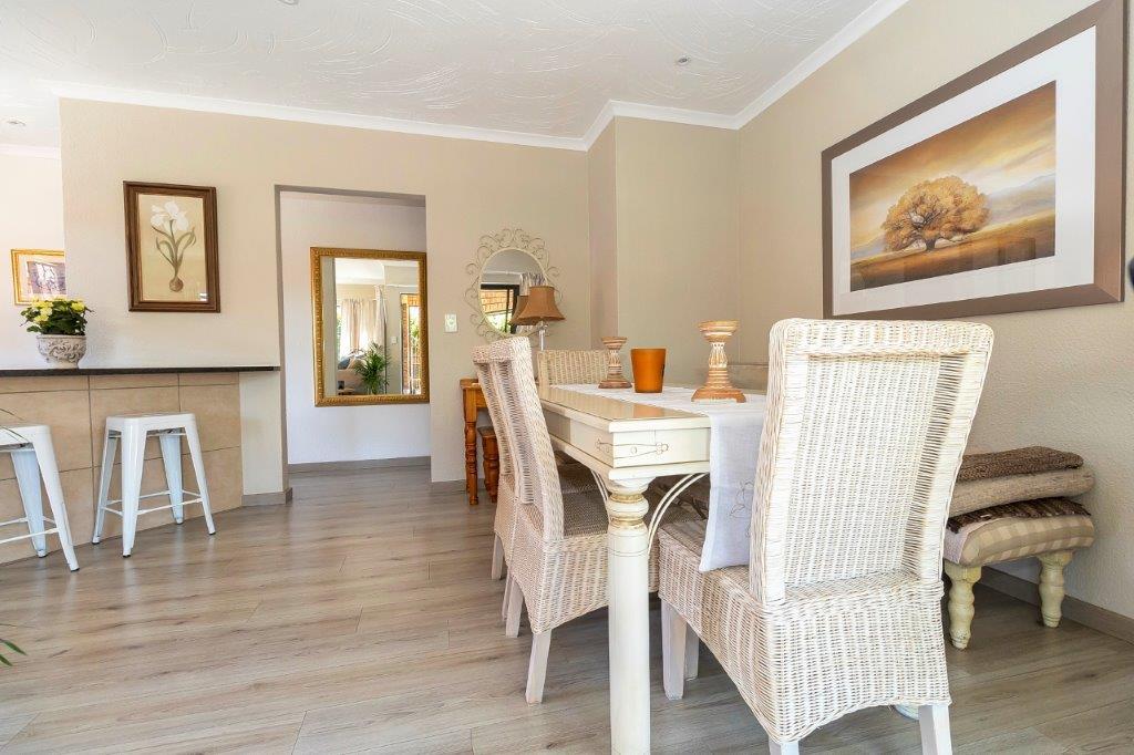 2 Bedroom Property for Sale in Honeydew Manor Gauteng