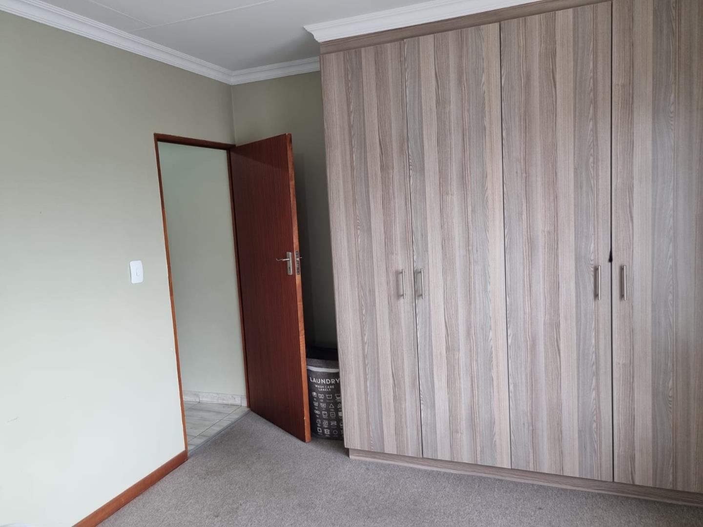 2 Bedroom Property for Sale in Noordwyk Gauteng