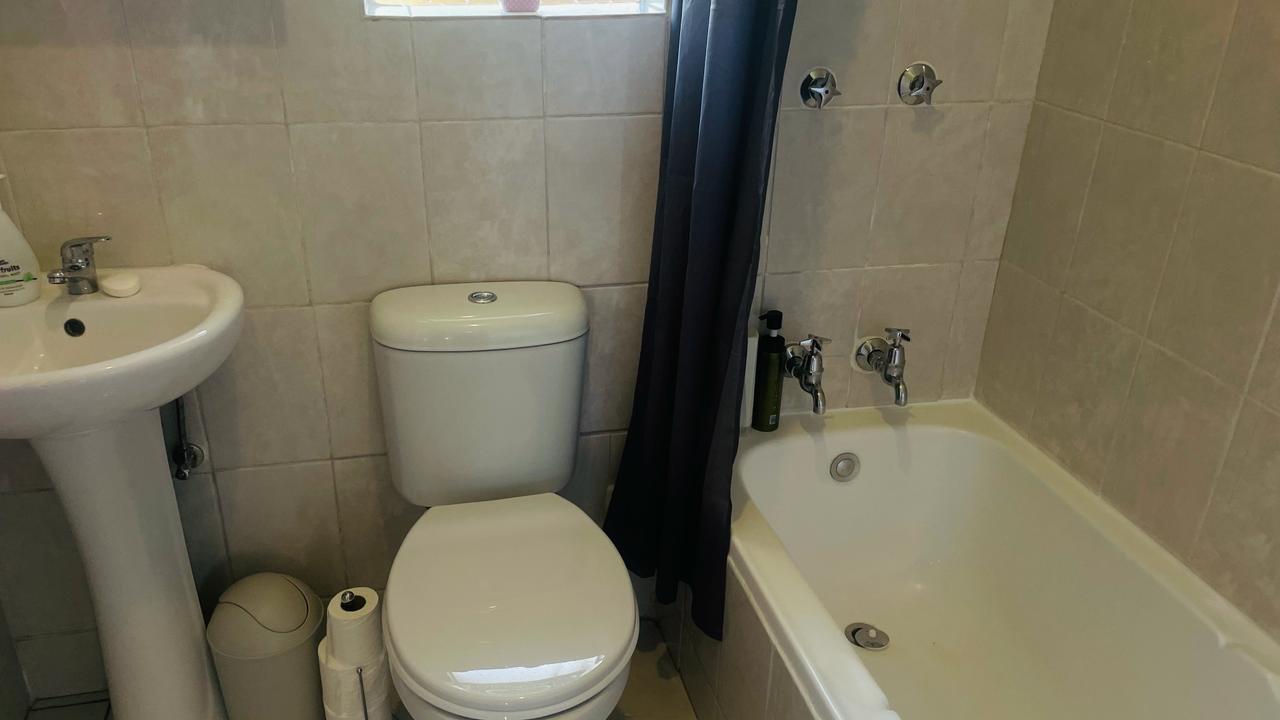 2 Bedroom Property for Sale in Birchleigh North Gauteng