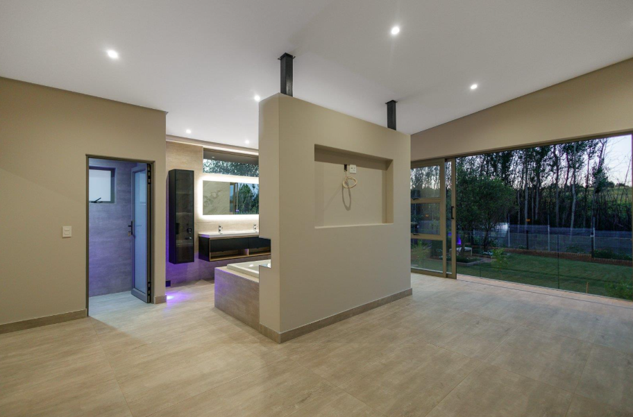 4 Bedroom Property for Sale in Eye of Africa Gauteng