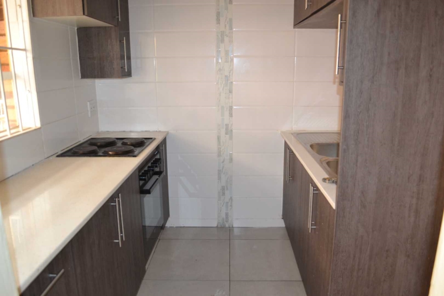 2 Bedroom Property for Sale in Silverton Gauteng