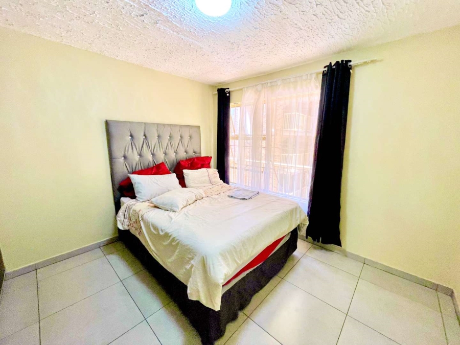 2 Bedroom Property for Sale in Silverton Gauteng