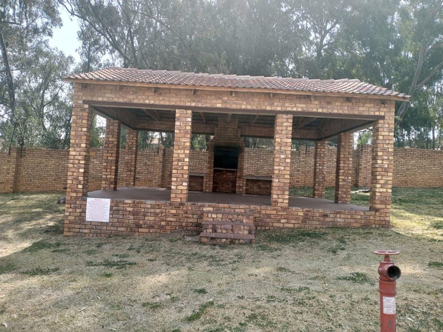 2 Bedroom Property for Sale in Meredale Gauteng