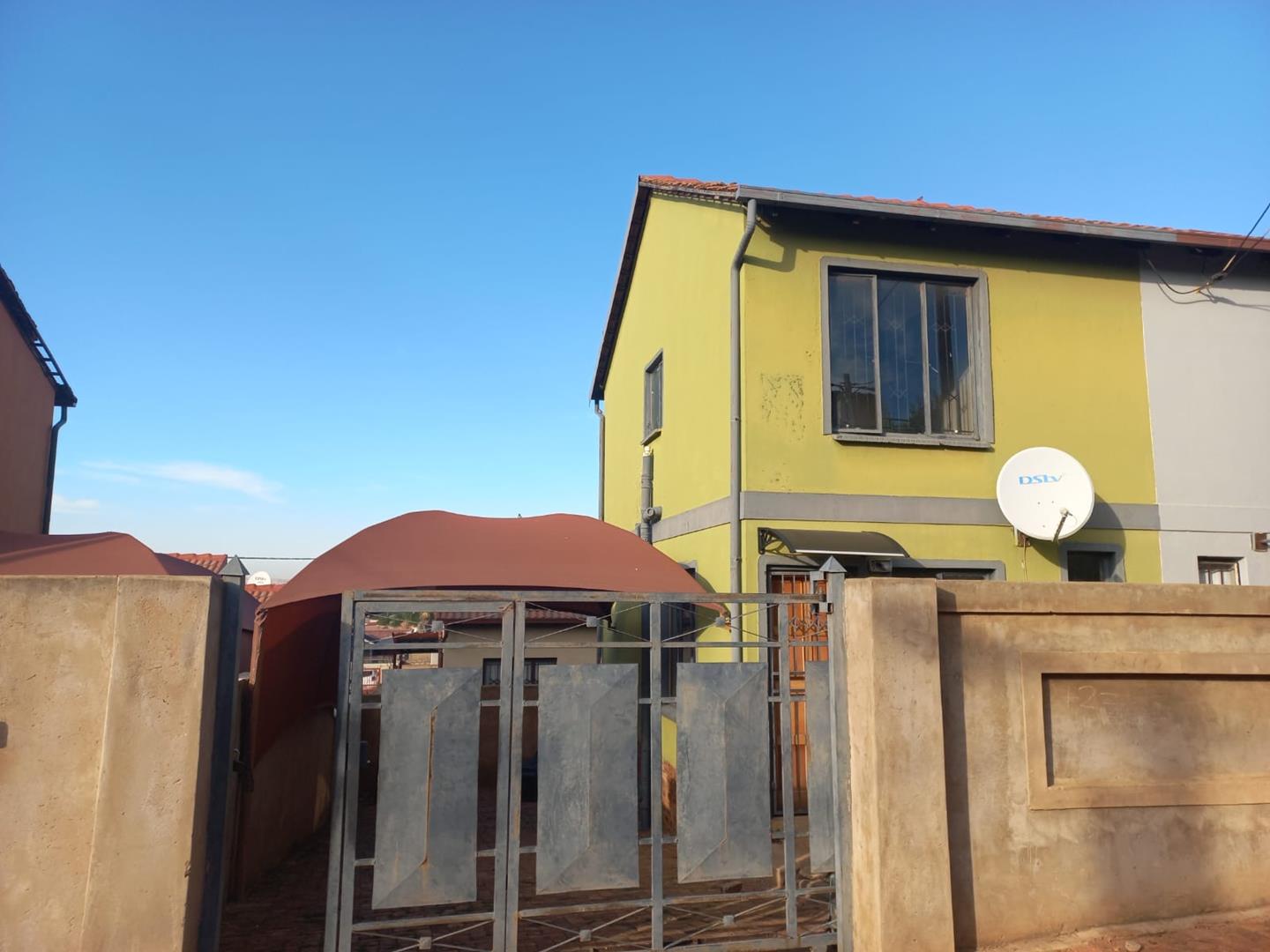 2 Bedroom Property for Sale in Lotus Gardens Gauteng