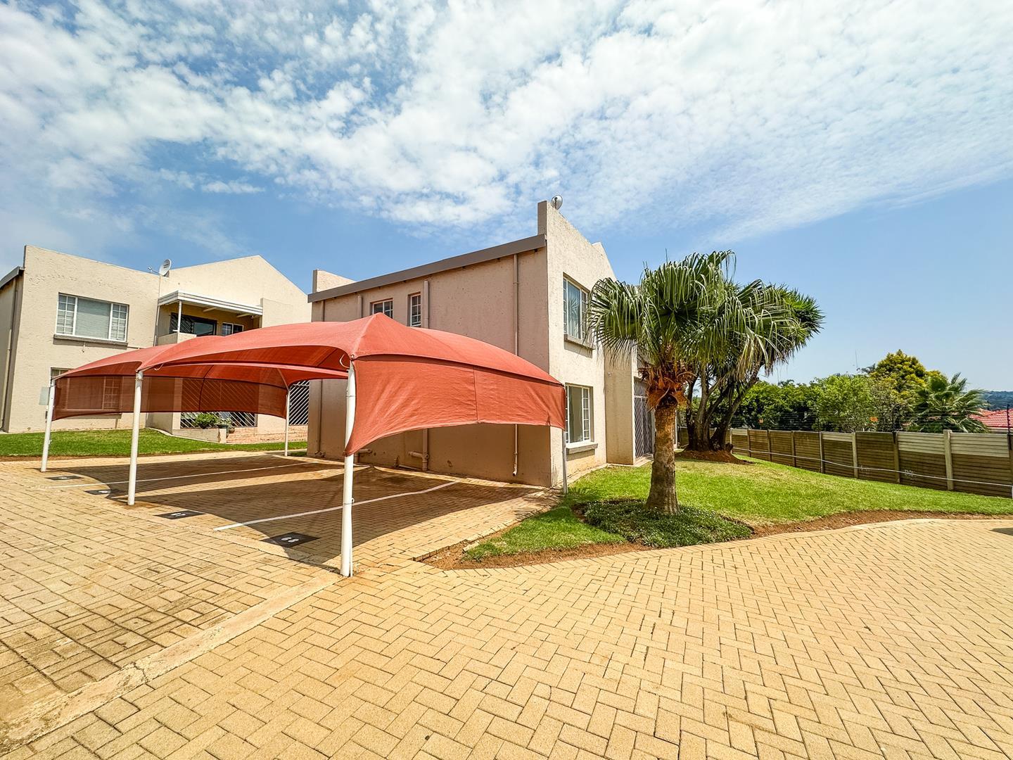 2 Bedroom Property for Sale in Garsfontein Gauteng