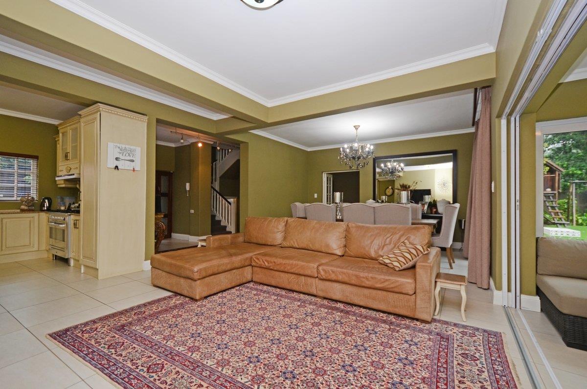 To Let 4 Bedroom Property for Rent in Atholl Gauteng