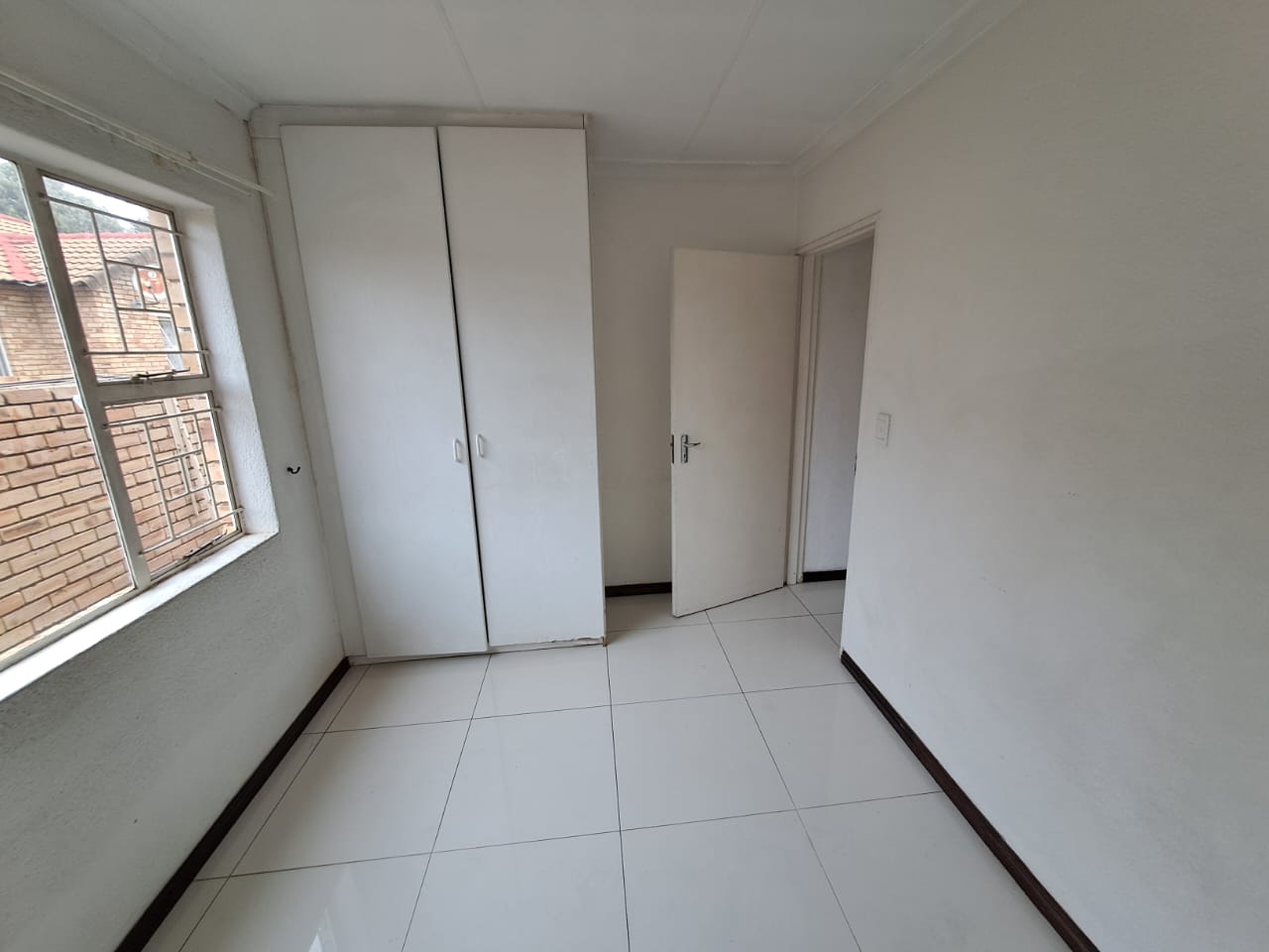 To Let 2 Bedroom Property for Rent in Heuwelsig Estate Gauteng