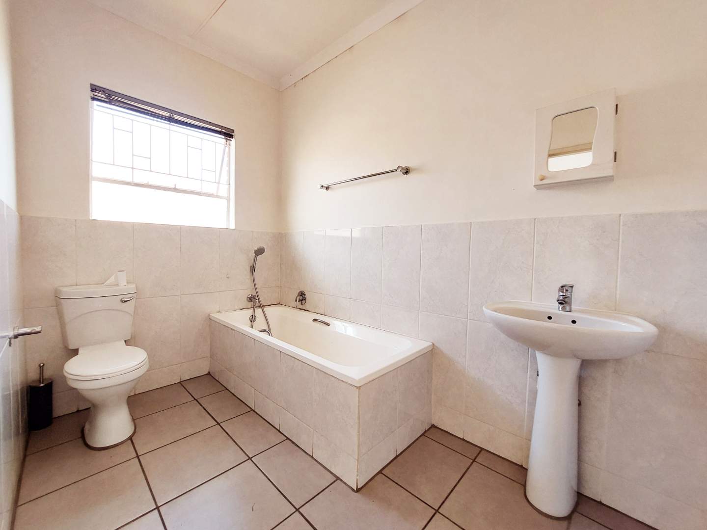 4 Bedroom Property for Sale in Willowbrook Gauteng