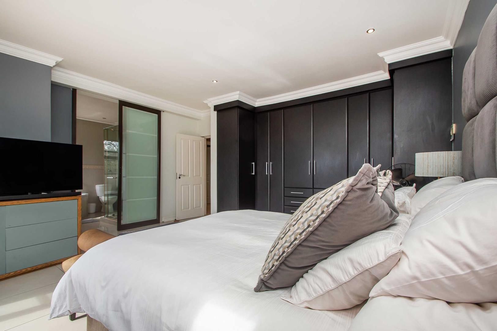 3 Bedroom Property for Sale in Floracliffe Gauteng