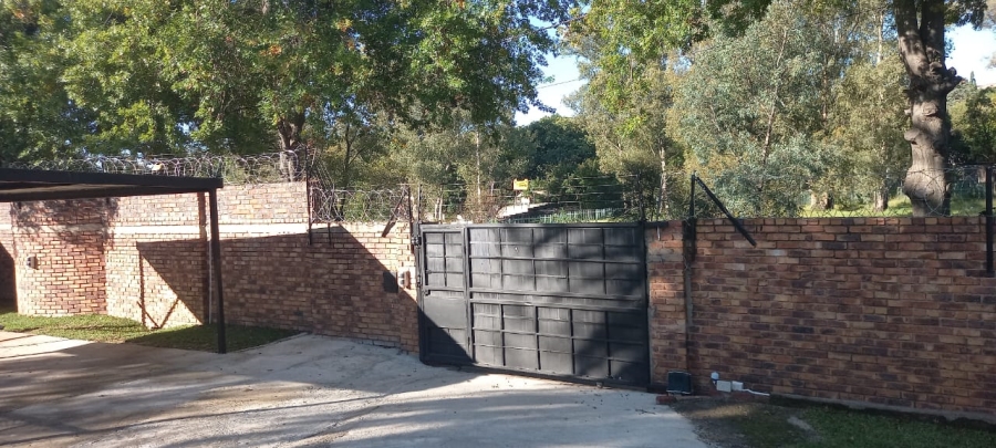 To Let 0 Bedroom Property for Rent in Ferndale Gauteng