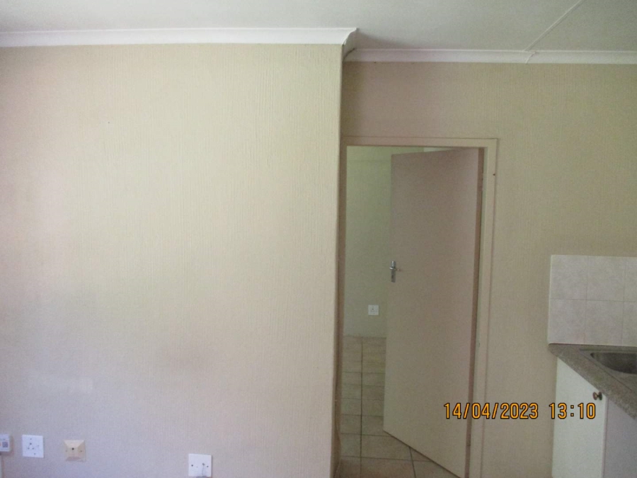 1 Bedroom Property for Sale in Gezina Gauteng