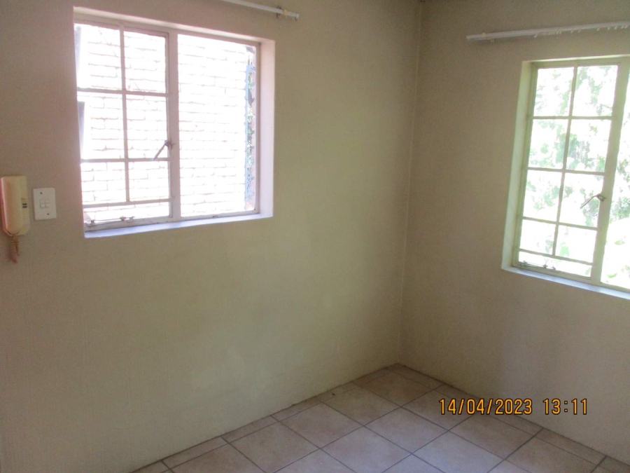 1 Bedroom Property for Sale in Gezina Gauteng