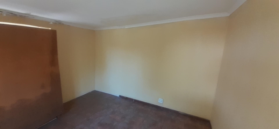 To Let 3 Bedroom Property for Rent in West Park Gauteng