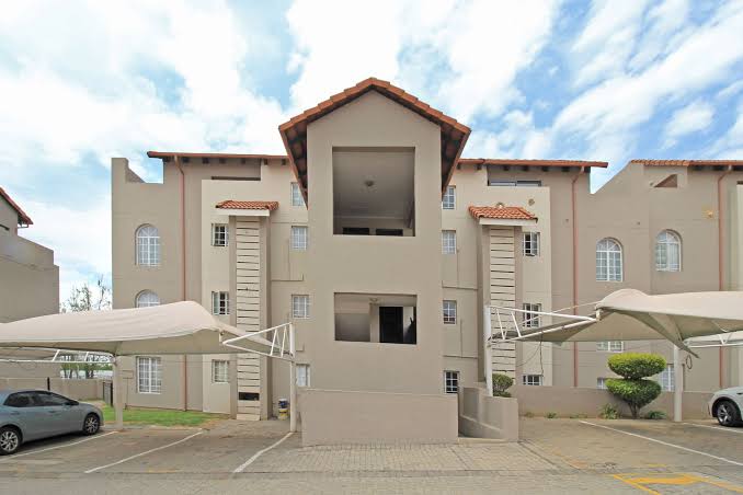 To Let 2 Bedroom Property for Rent in Erand Gardens Gauteng