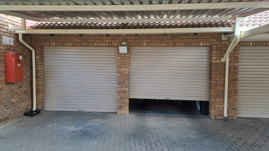 3 Bedroom Property for Sale in Florauna Ext 3 Gauteng