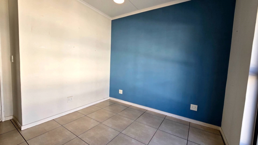 2 Bedroom Property for Sale in Edenvale Gauteng