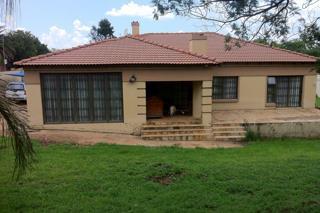 To Let 4 Bedroom Property for Rent in Oakdene Gauteng