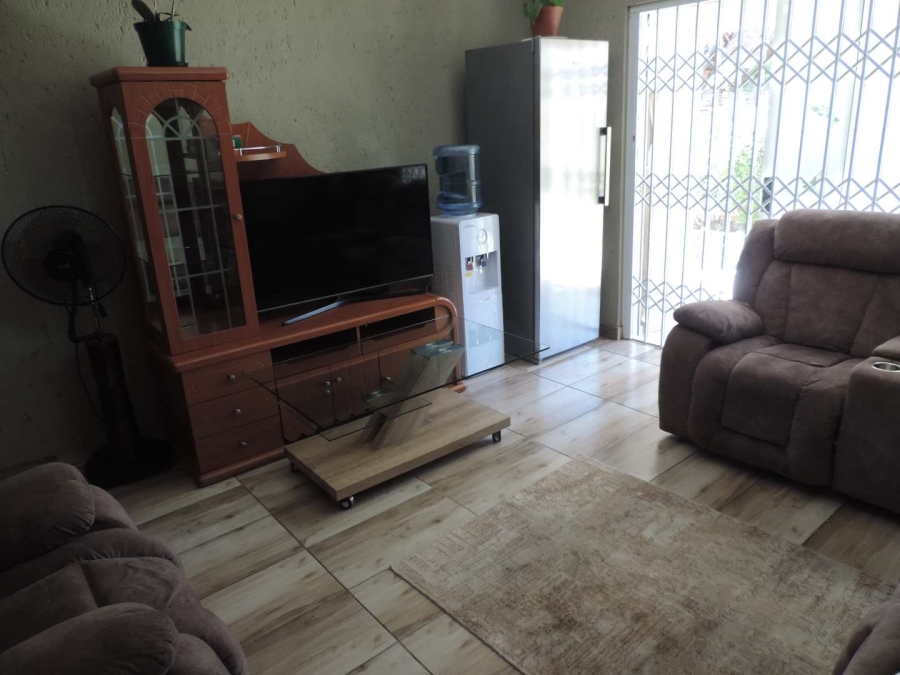 2 Bedroom Property for Sale in Alberante Gauteng