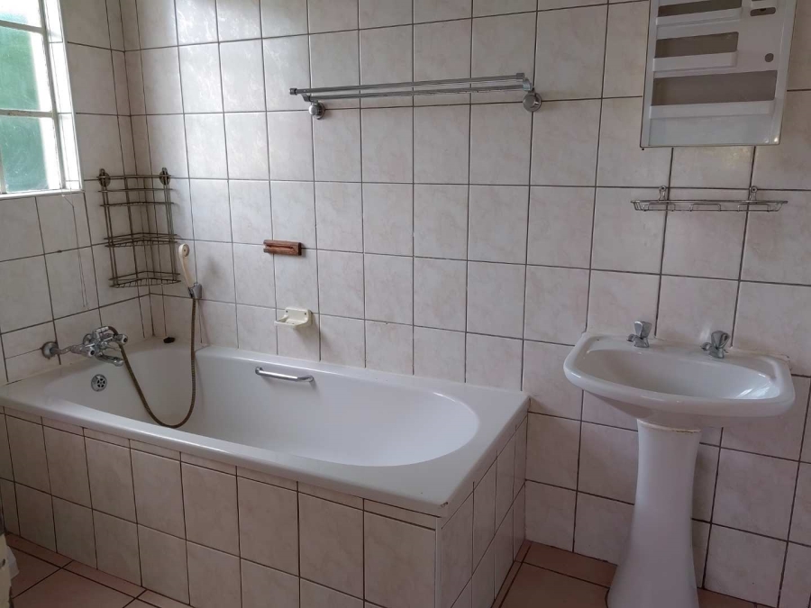 To Let 1 Bedroom Property for Rent in Albertsdal Gauteng
