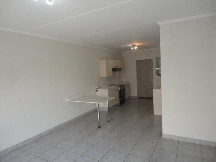 2 Bedroom Property for Sale in Beverley Gauteng