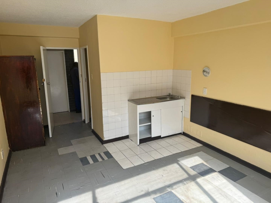 To Let 0 Bedroom Property for Rent in Hillbrow Gauteng