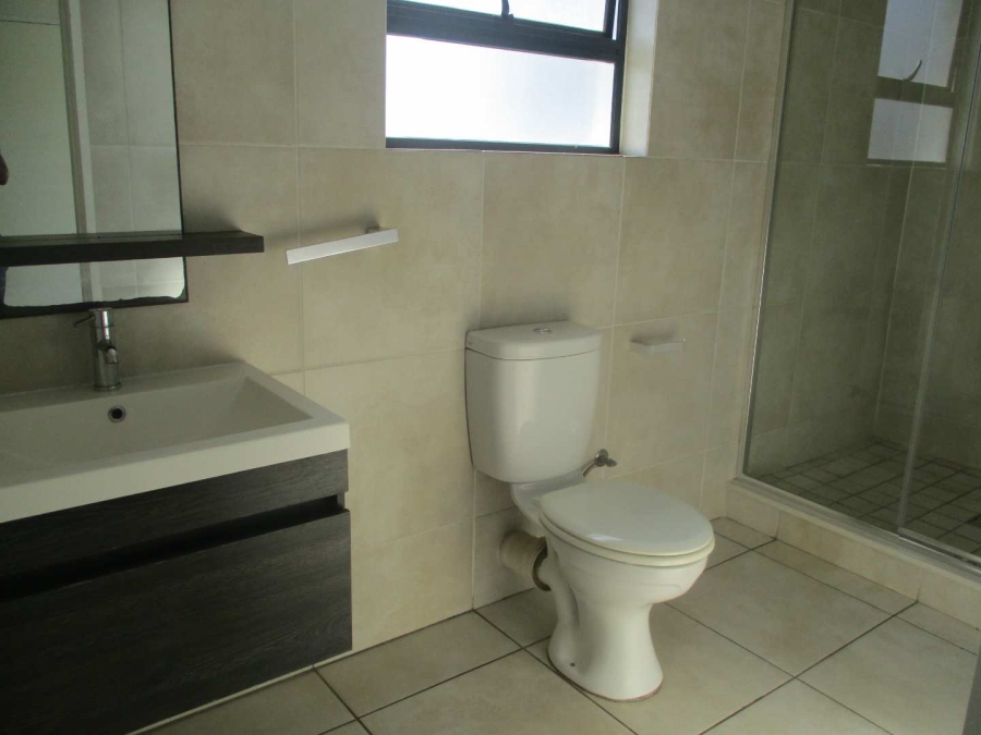 To Let 1 Bedroom Property for Rent in Oakdene Gauteng