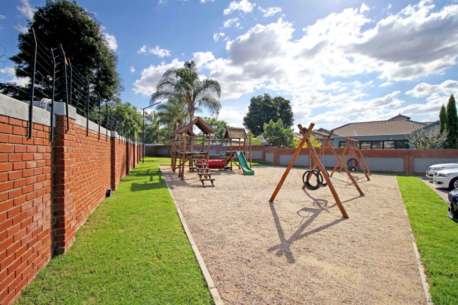 3 Bedroom Property for Sale in Willowbrook Gauteng