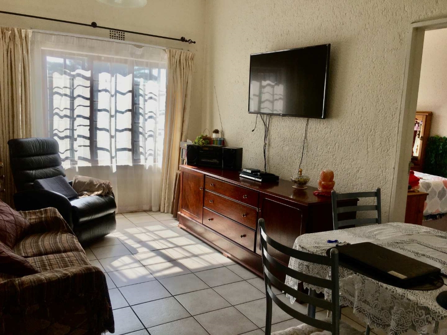 1 Bedroom Property for Sale in Sandown Gauteng