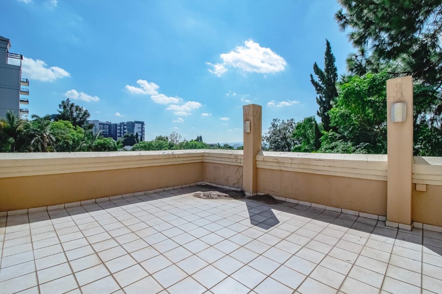 2 Bedroom Property for Sale in Sandton Central Gauteng