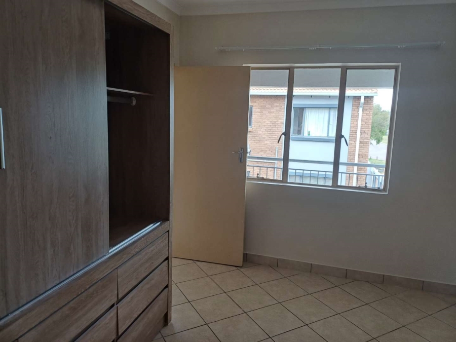 To Let 1 Bedroom Property for Rent in Vorna Valley Gauteng