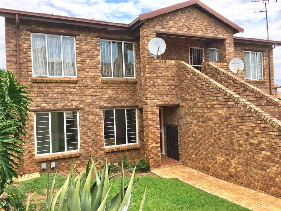 To Let 2 Bedroom Property for Rent in Allens Nek Gauteng