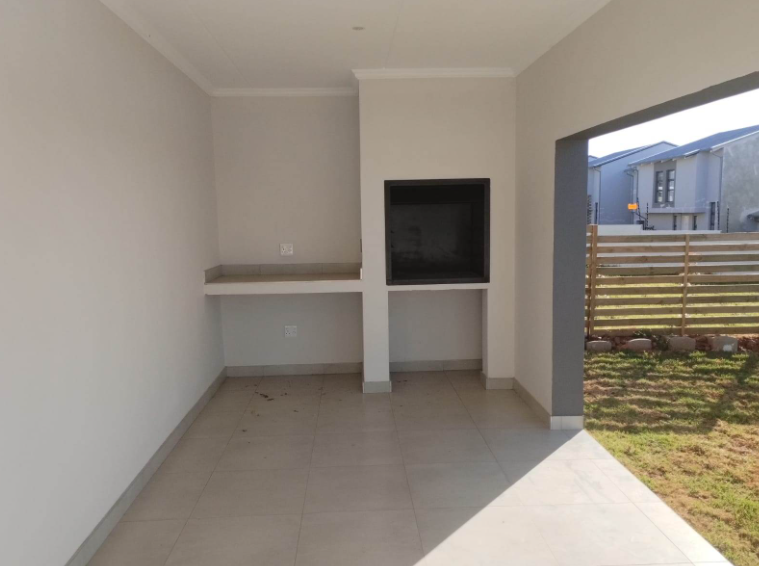 To Let 4 Bedroom Property for Rent in Ruimsig Gauteng