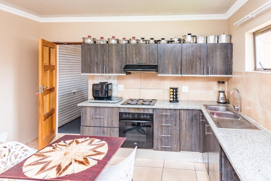 2 Bedroom Property for Sale in Groblerpark Ext 3 Gauteng