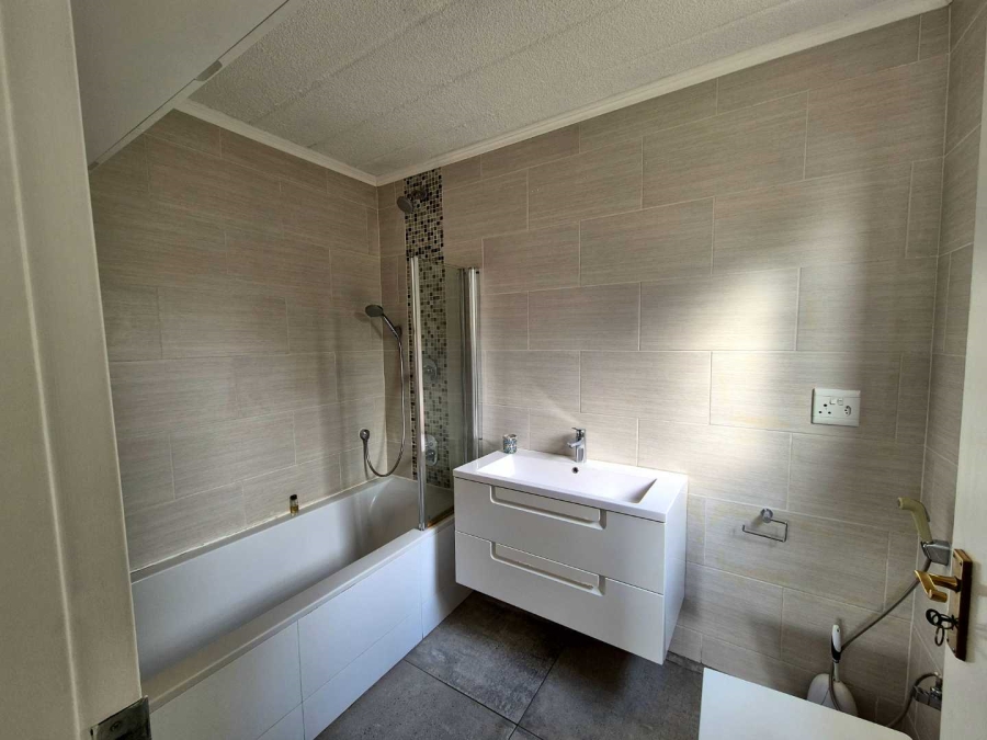 3 Bedroom Property for Sale in Morningside Manor Gauteng