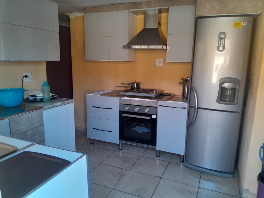 To Let 1 Bedroom Property for Rent in Vosloorus Ext 14 Gauteng